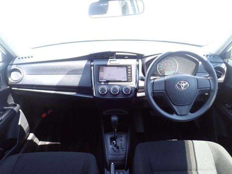 COROLLA AXIO