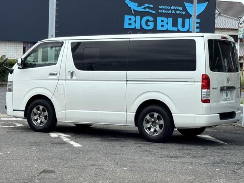HIACE VAN