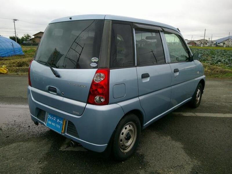 PLEO