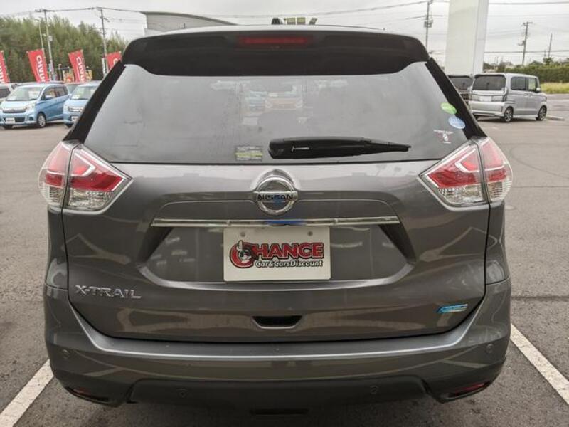 X-TRAIL