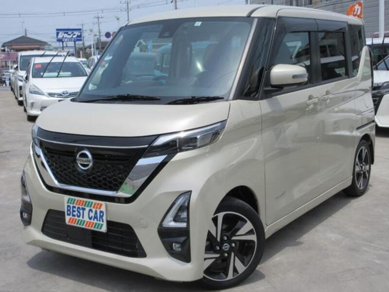 NISSAN ROOX