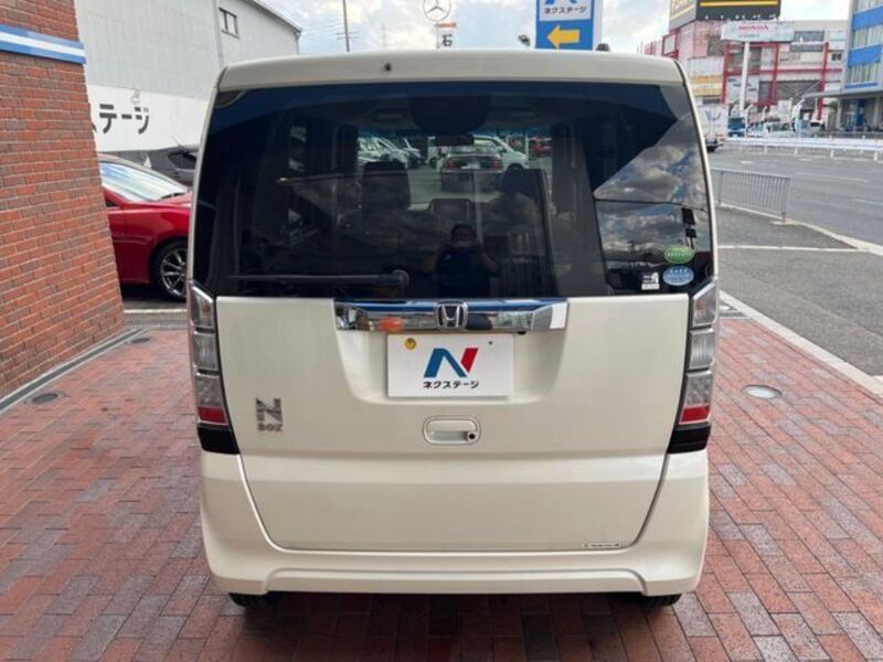 N BOX