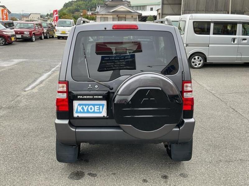 PAJERO MINI
