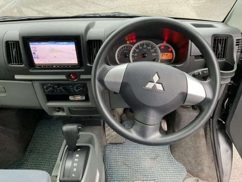 MINICAB VAN