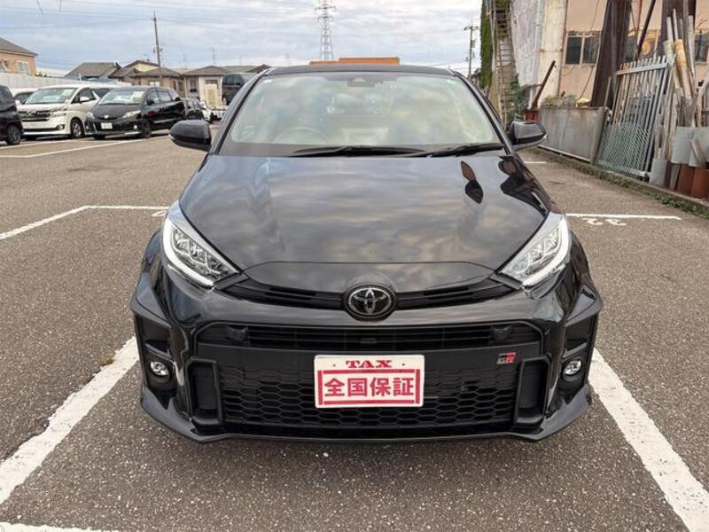 GR YARIS