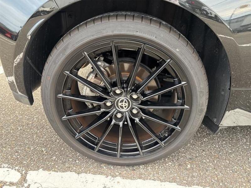 GR YARIS