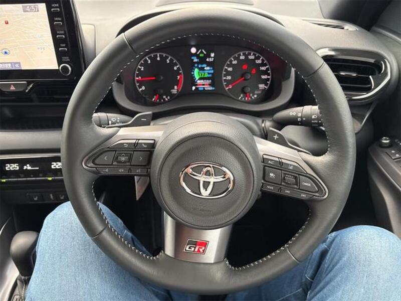 GR YARIS