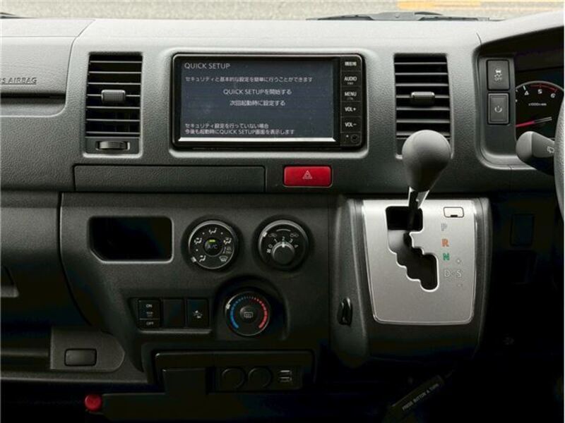 HIACE VAN