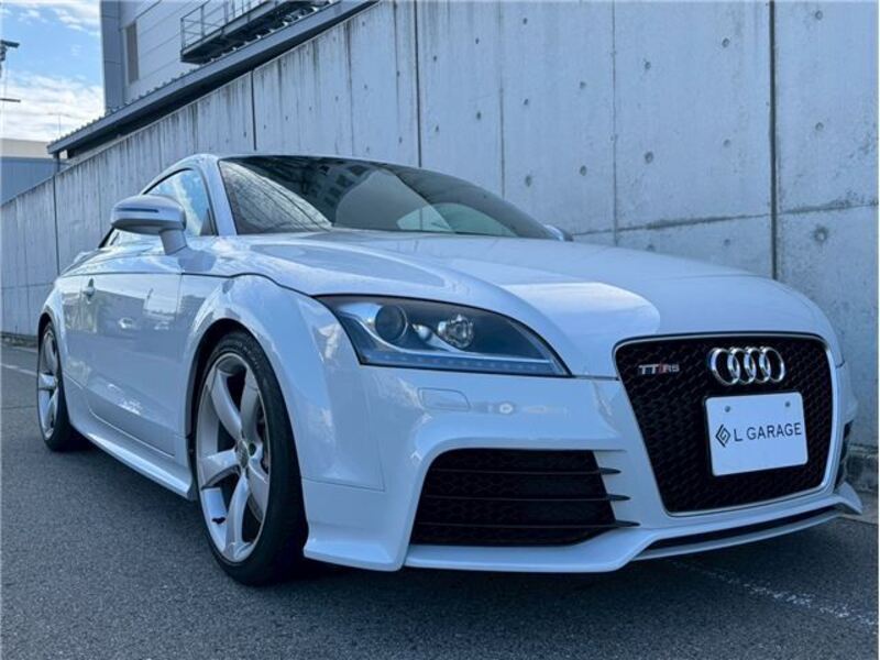 AUDI TT