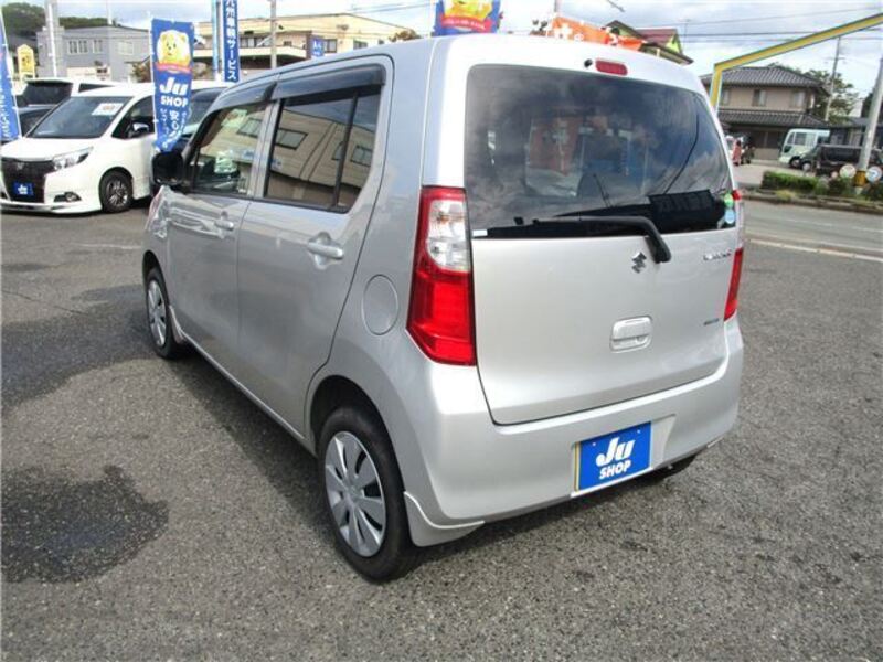 WAGON R