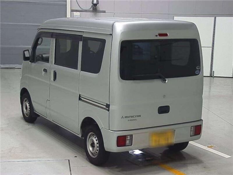 MINICAB VAN
