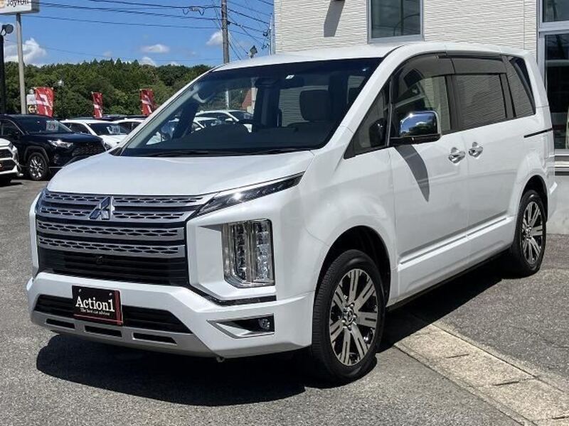 MITSUBISHI DELICA D5
