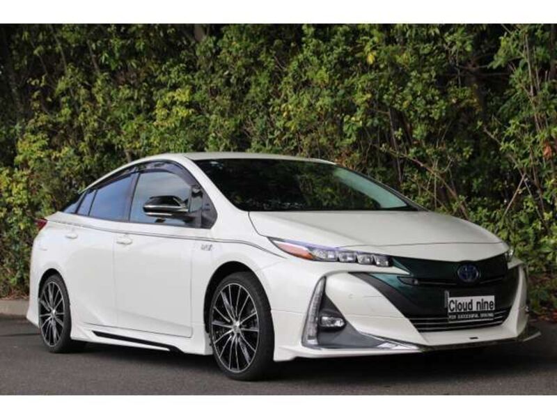 PRIUS PHV