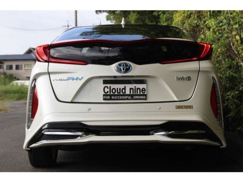 PRIUS PHV