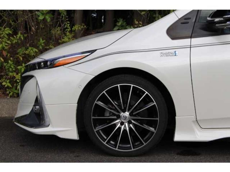 PRIUS PHV