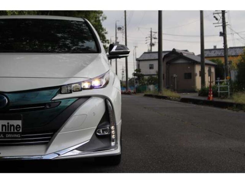 PRIUS PHV