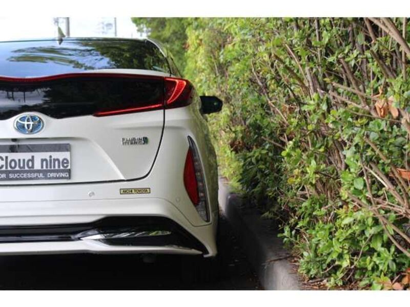 PRIUS PHV