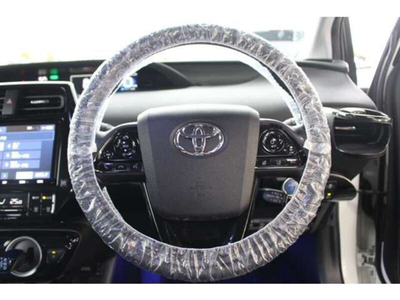 PRIUS PHV