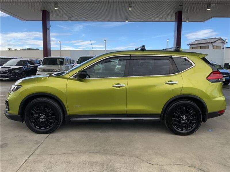 X-TRAIL