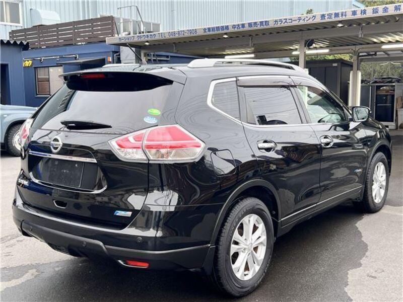 X-TRAIL