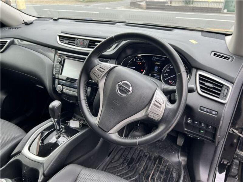 X-TRAIL