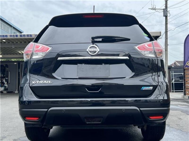 X-TRAIL