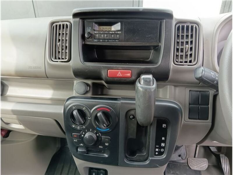CLIPPER VAN