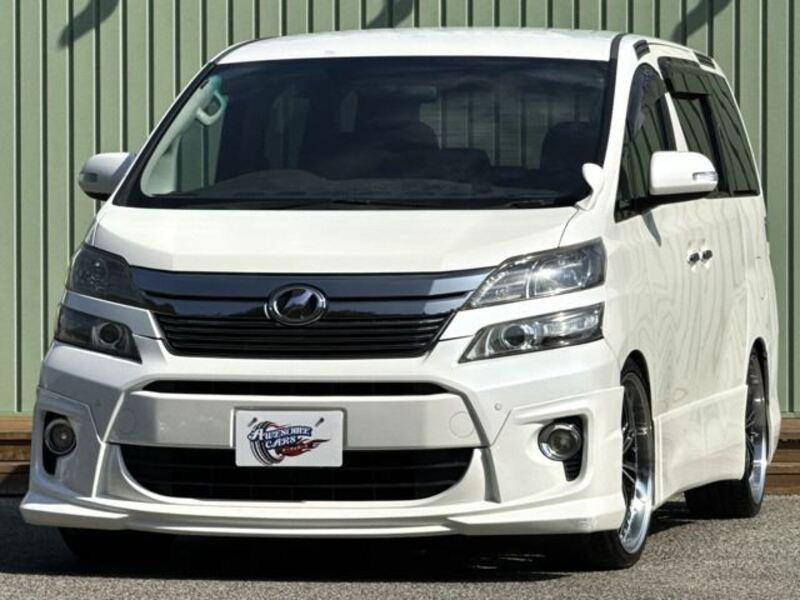 TOYOTA VELLFIRE