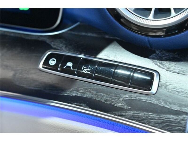 E-CLASS