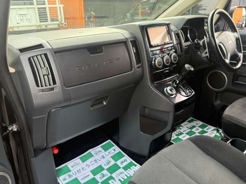 DELICA D5