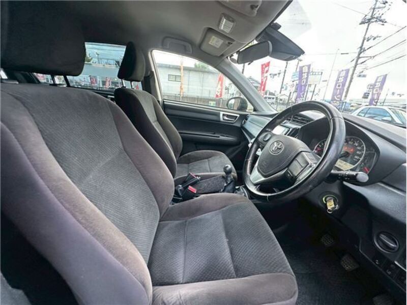 COROLLA AXIO