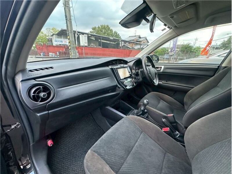 COROLLA AXIO