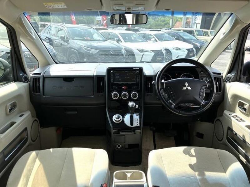 DELICA D5