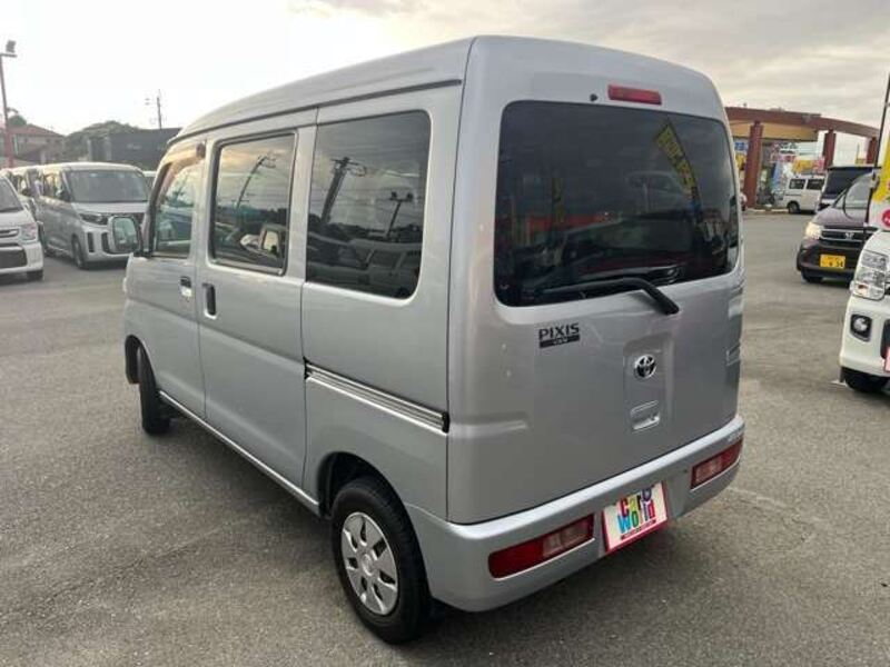 PIXIS VAN