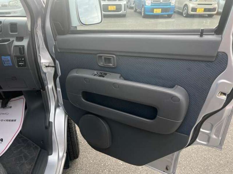 PIXIS VAN