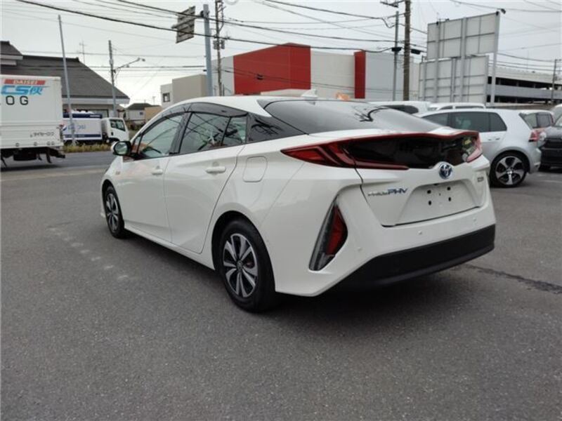 PRIUS PHV