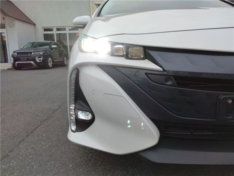 PRIUS PHV
