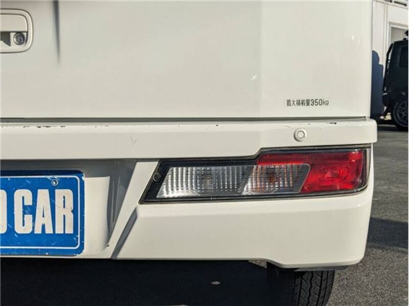 PIXIS VAN