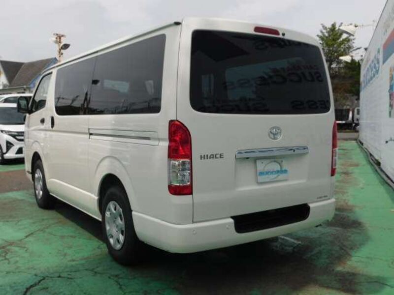 HIACE VAN