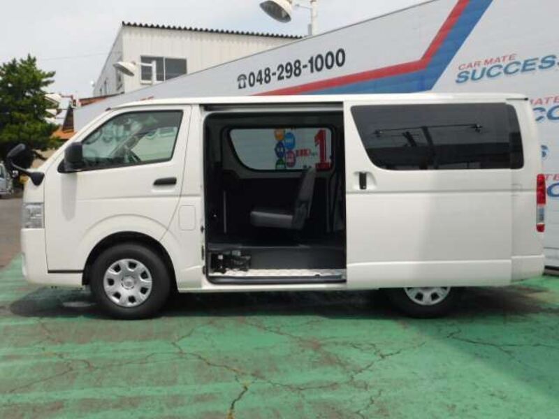 HIACE VAN