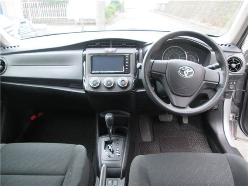 COROLLA AXIO