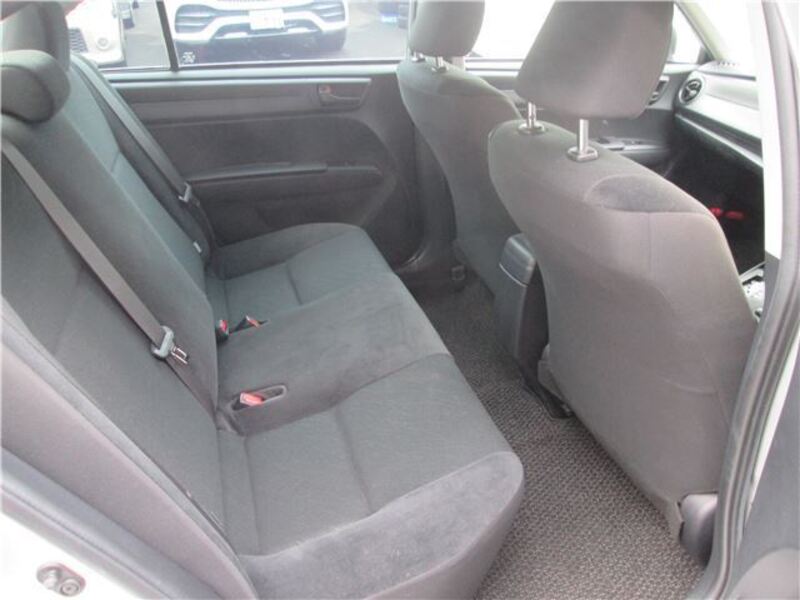 COROLLA AXIO