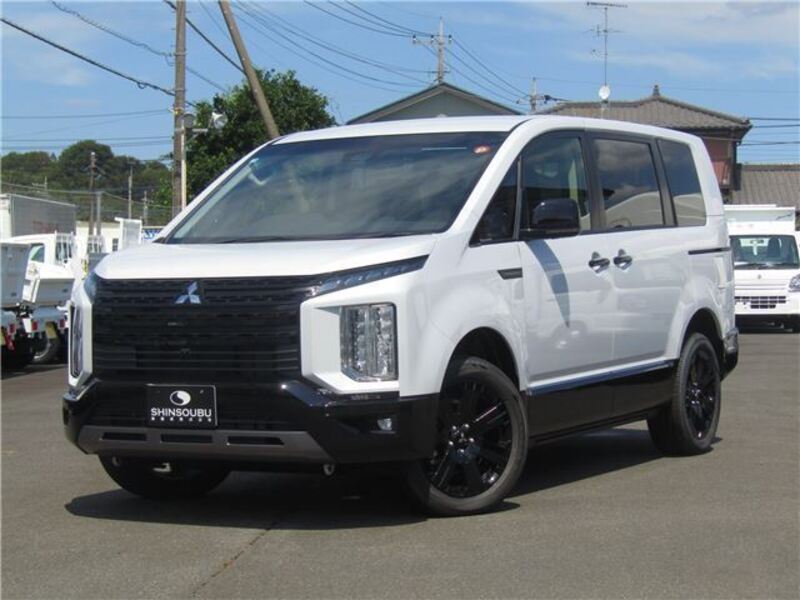 MITSUBISHI DELICA D5