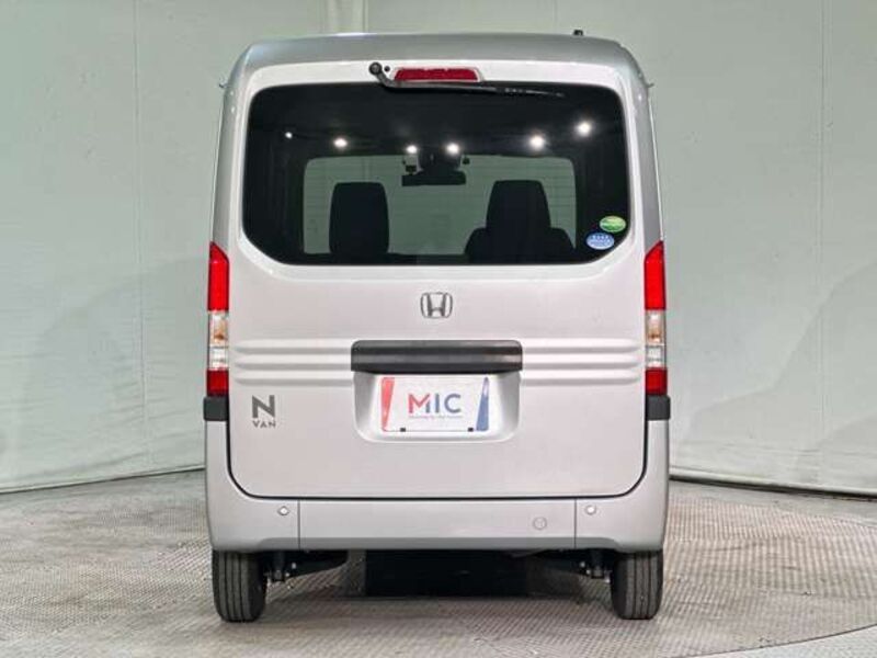 N-VAN