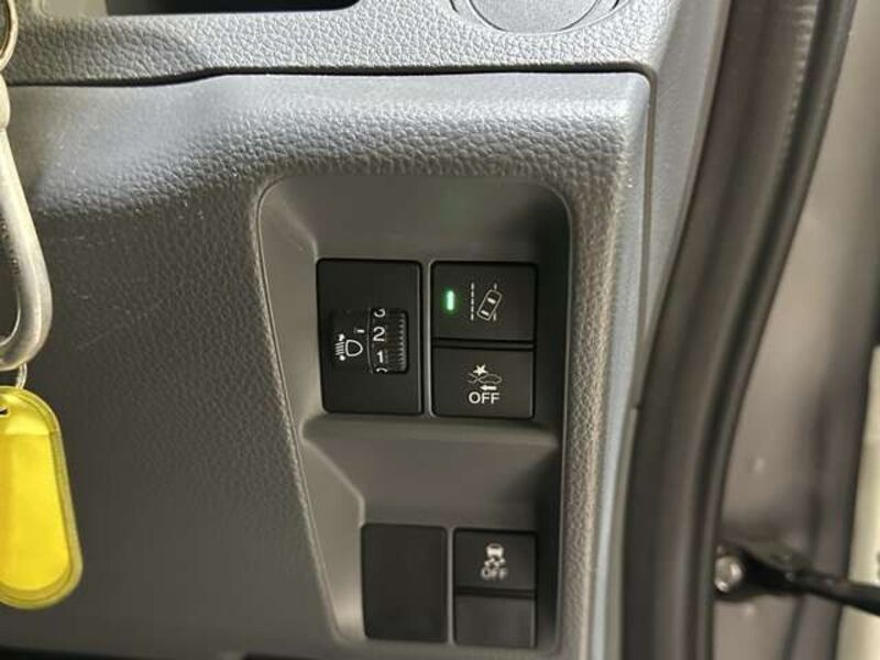 N-VAN