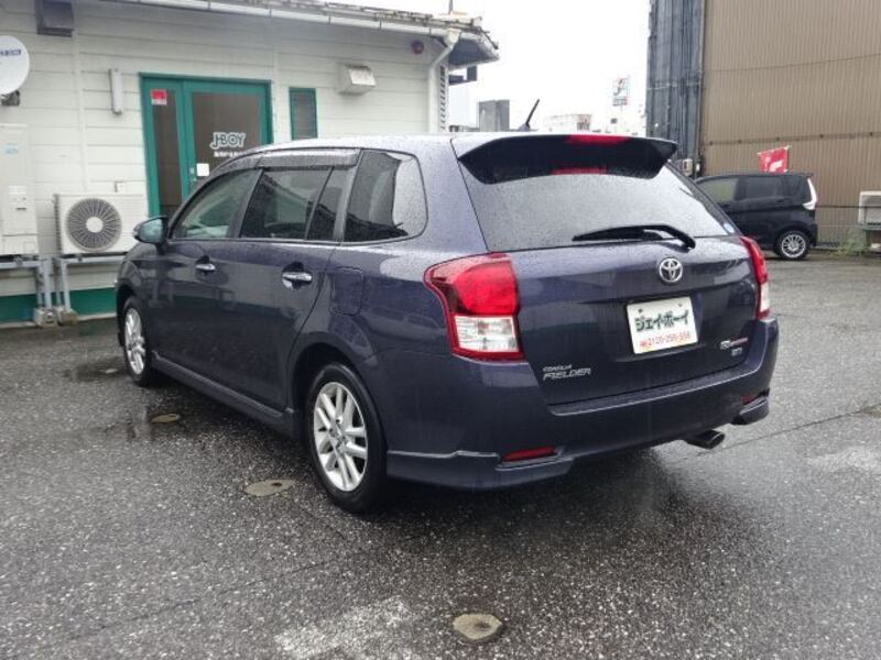COROLLA FIELDER