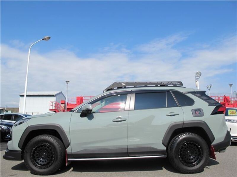 RAV4