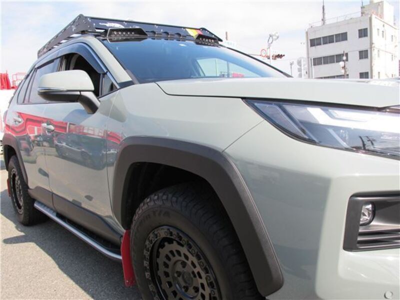 RAV4