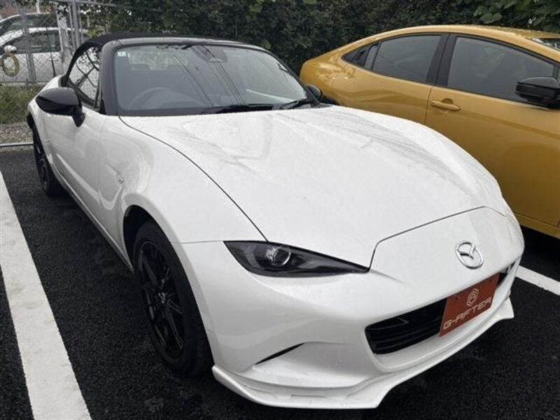 ROADSTER-0