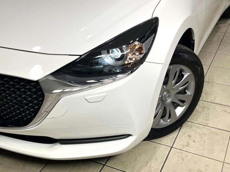 MAZDA2
